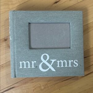 Chic Gray Mr & Mrs Photo Album